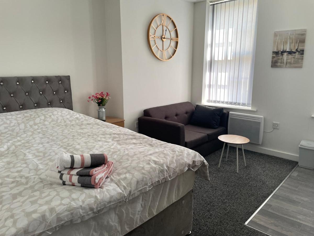 Bv Comfy Budget Studio At Quebec Street Bradford Bradford  Luaran gambar