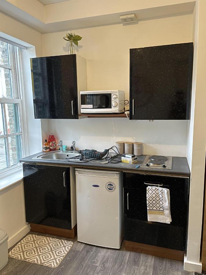 Bv Comfy Budget Studio At Quebec Street Bradford Bradford  Luaran gambar