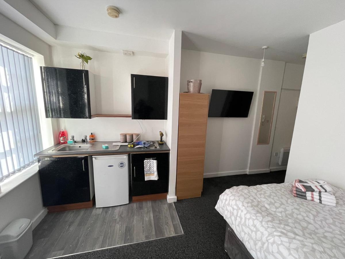 Bv Comfy Budget Studio At Quebec Street Bradford Bradford  Luaran gambar